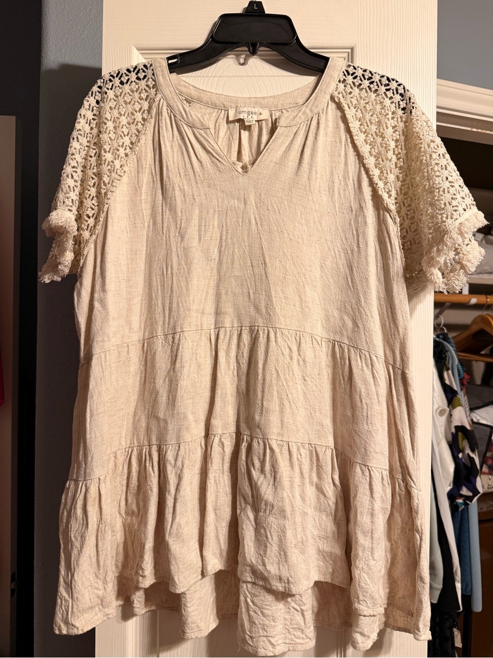 Umgee Cream Crochet-Sleeve Tiered Tunic